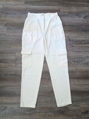 NWT Max Studio Cream Mid Rise Ankle Length Cargo Trouser